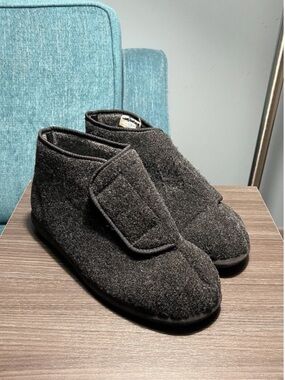 Cosyfeet Robbie Mens Slippers Shoes Gray Black Size 11 Recovery Lounge
